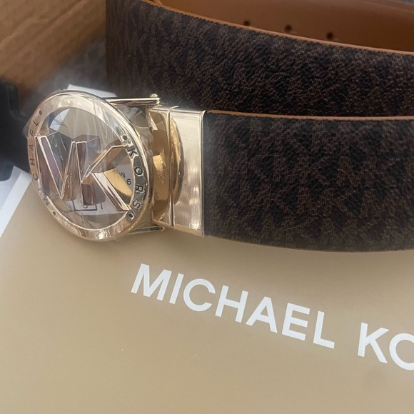 Bell - Picture 3 of 5